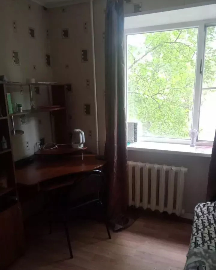 комната г Волгоград р-н Дзержинский ул Рионская 24 фото 4