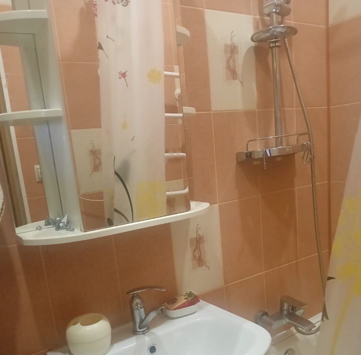 квартира г Мурманск р-н Первомайский ул Алексея Генералова 13 фото 1