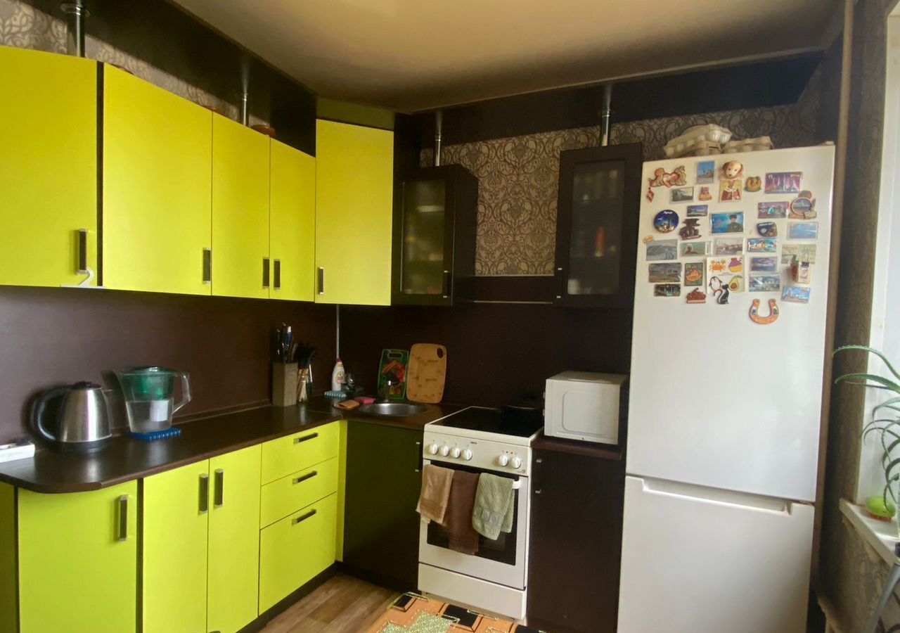 квартира г Старый Оскол мкр-н Конева, 6А фото 2