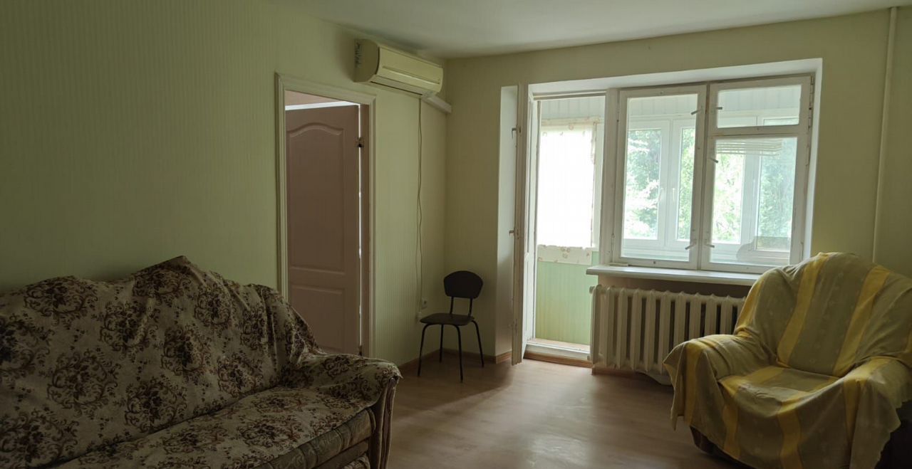 квартира г Волгоград р-н Дзержинский пр-кт Маршала Жукова 99 фото 1
