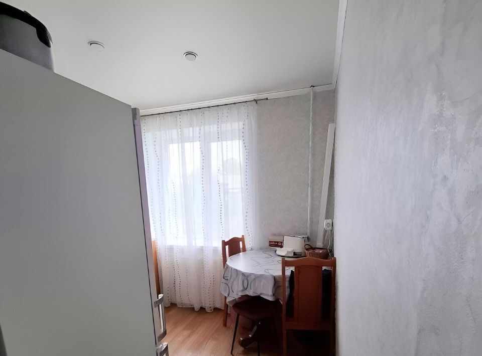 квартира г Тольятти р-н Центральный ул Ушакова 53 фото 4
