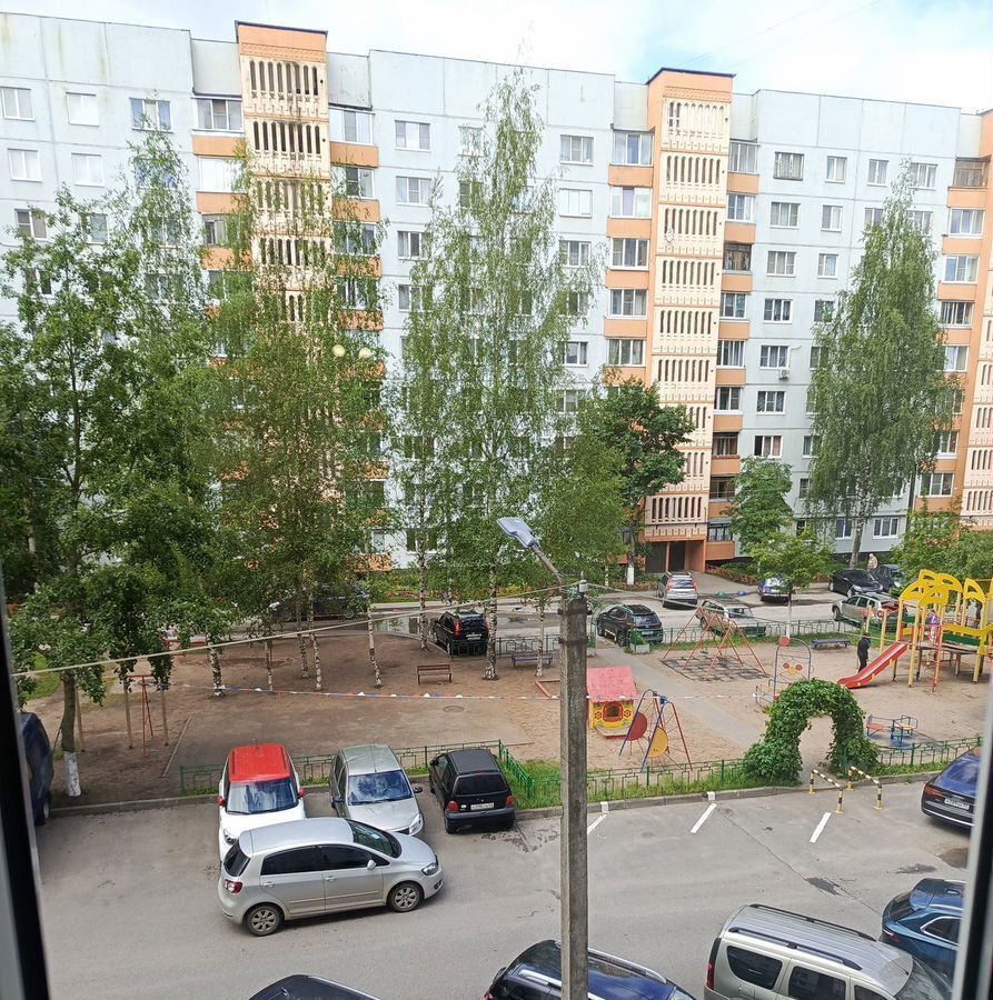 квартира г Великий Новгород Западный ул Кочетова 14к/1 фото 3