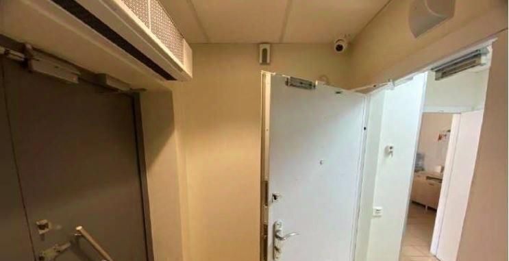 офис г Тольятти р-н Автозаводский ул Фрунзе 8в фото 11