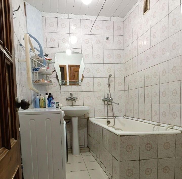 квартира г Великий Новгород ул Хутынская 27к/1 фото 6