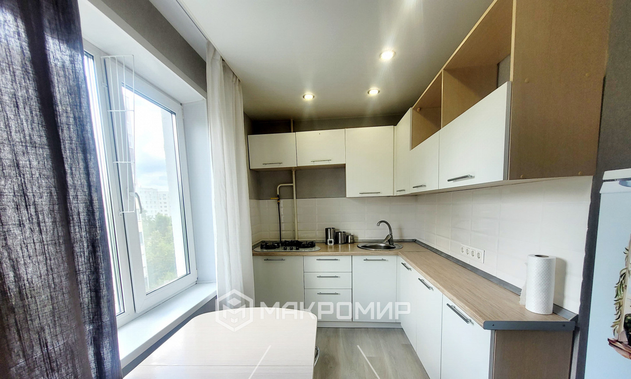 квартира г Казань р-н Ново-Савиновский 38-й квартал пр-кт Ямашева 82 фото 2