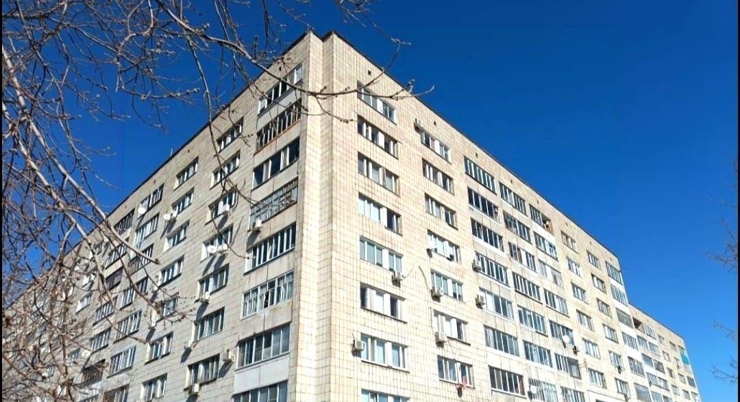 квартира г Казань р-н Кировский Кремлёвская ул Ильича 19/43 фото 1