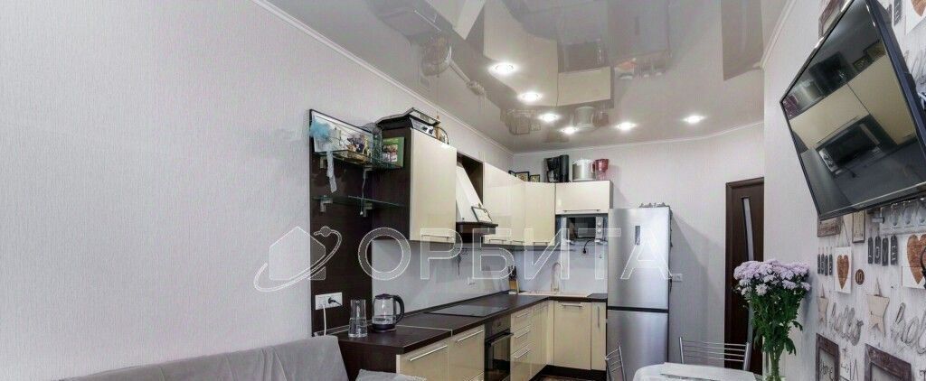 квартира г Тюмень р-н Центральный ул Газовиков 33 фото 2