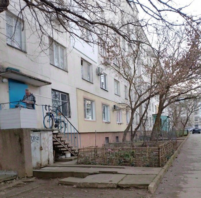 комната г Евпатория ул Сытникова 10 фото 19