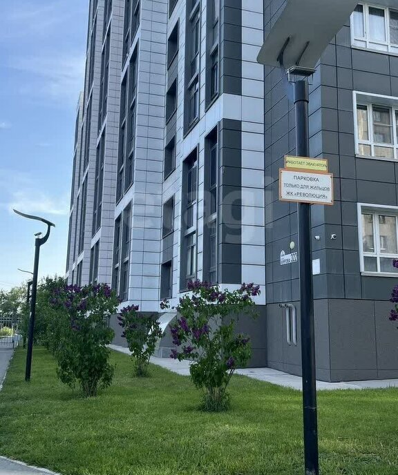 квартира г Новосибирск р-н Октябрьский Октябрьская ул Кирова 322 жилой дом «Революция» фото 4