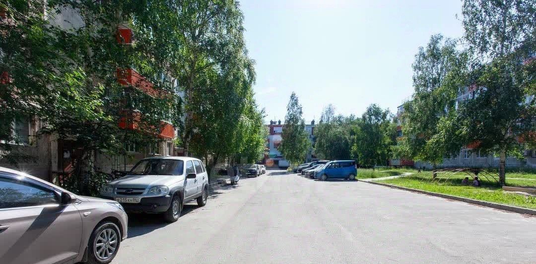 квартира г Сургут ул Республики 86 8-й фото 13