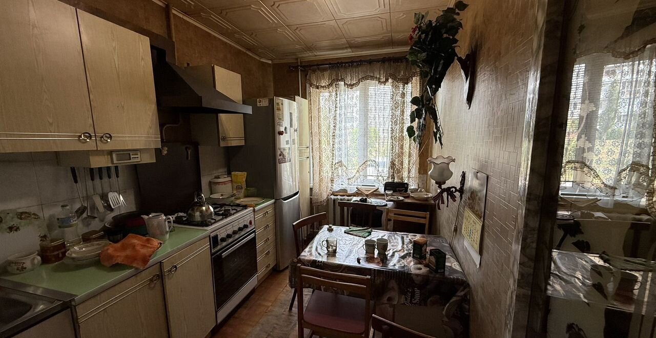 квартира г Волгоград р-н Тракторозаводский ул им. Менжинского 10 фото 1