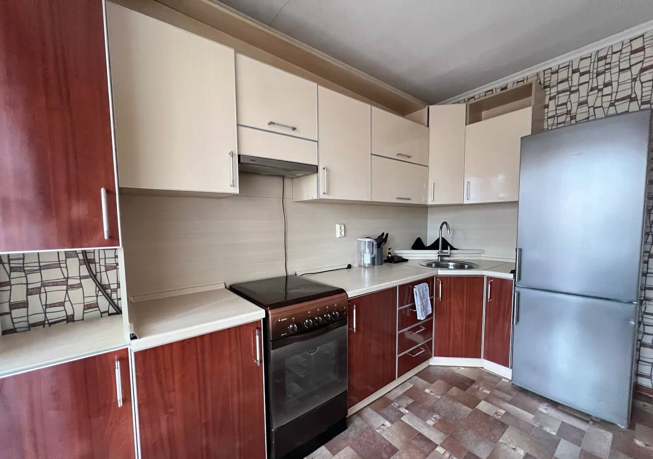 квартира г Чебоксары р-н Калининский ул Гагарина Ю. 39 фото 1