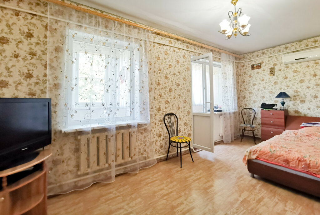 квартира р-н Ейский г Ейск ул Московская 273/9 фото 1