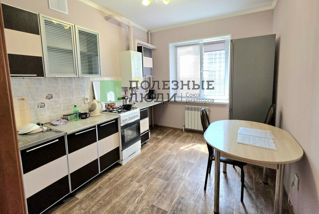 квартира г Астрахань ул Космонавтов 18к/3 фото 3