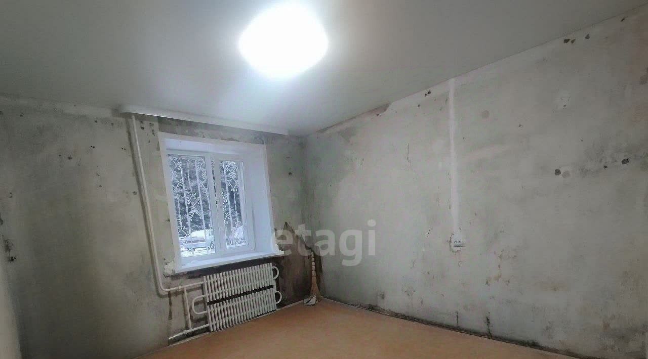 комната г Старый Оскол б-р Дружбы 8 фото 1