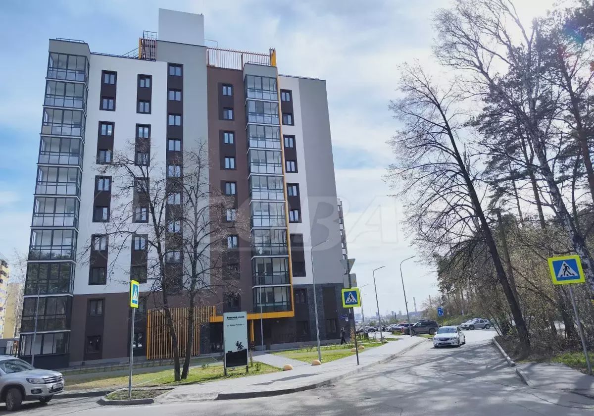 квартира г Тюмень р-н Ленинский ул Парада Победы 11 фото 3