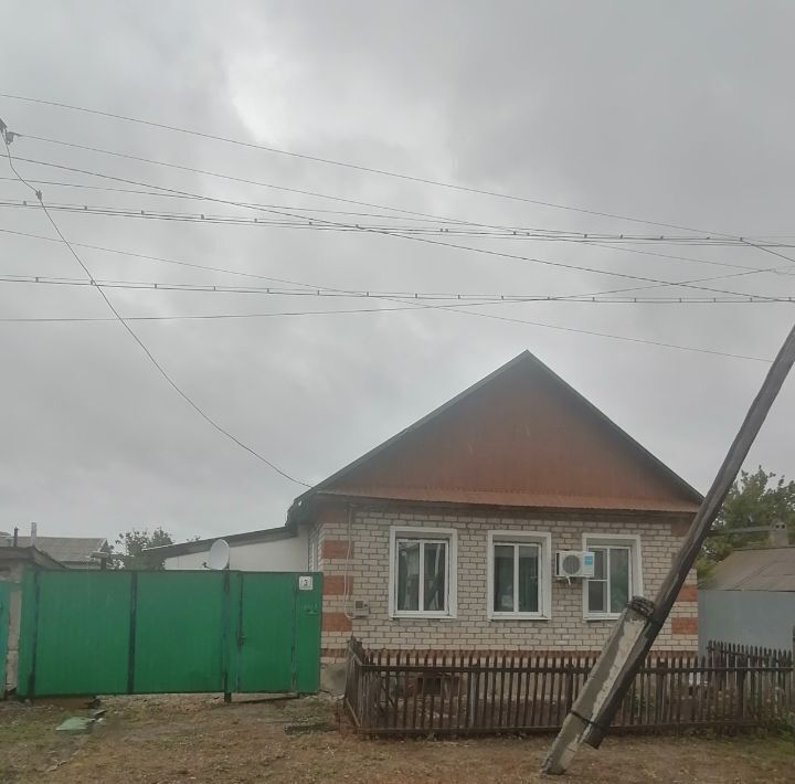 дом р-н Ершовский г Ершов ул Ленинградская 3 фото 1