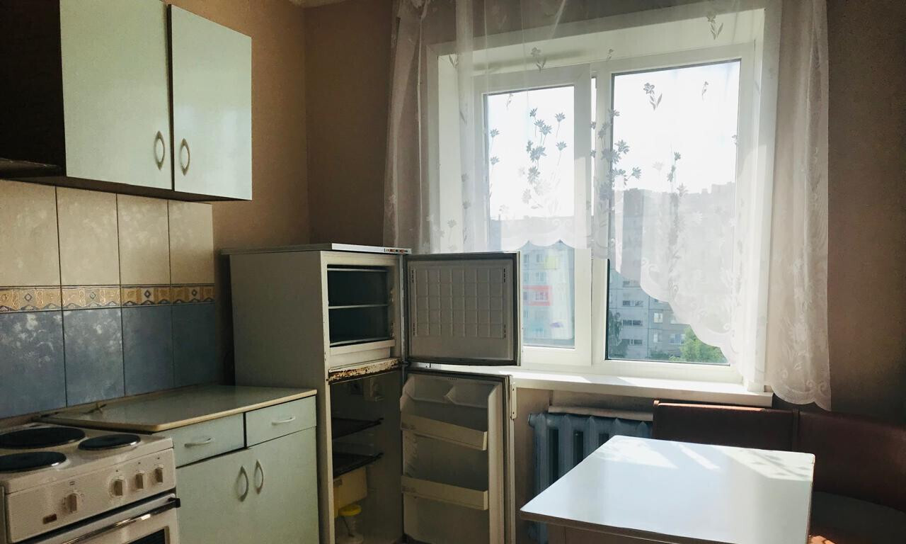 квартира г Барнаул р-н Ленинский Дальние Черёмушки ул Гущина 163 фото 4