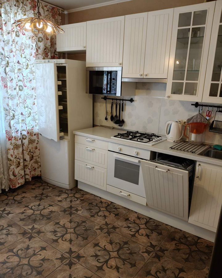 квартира г Омск р-н Кировский ул Туполева 8/2 фото 1