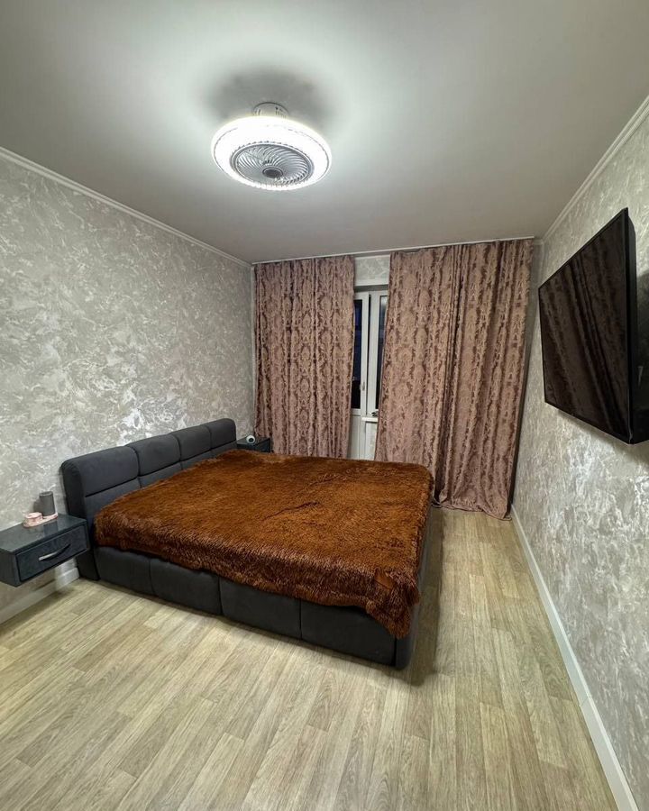 квартира г Тольятти р-н Автозаводский 18 квартал ул Автостроителей 4 фото 6