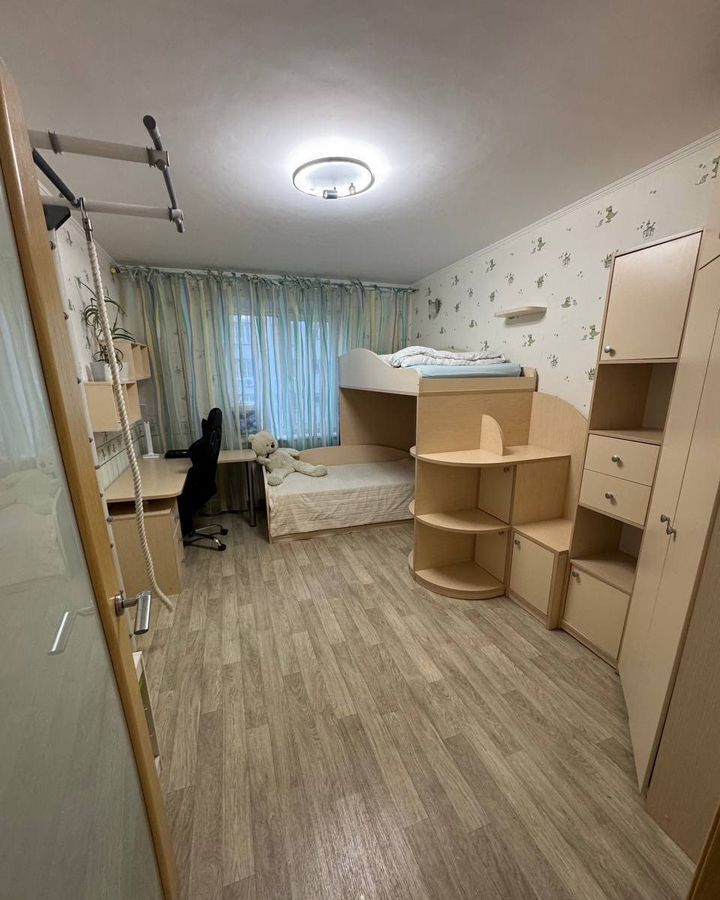 квартира г Тольятти р-н Автозаводский 18 квартал ул Автостроителей 4 фото 8