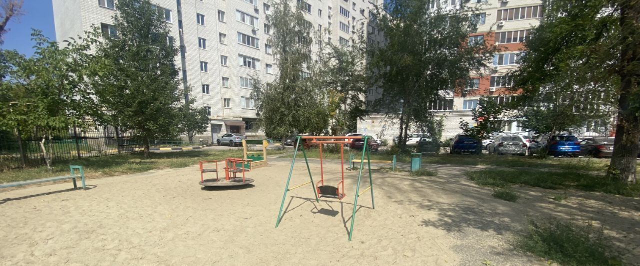 квартира г Саратов р-н Заводской ул Барнаульская 2б фото 6