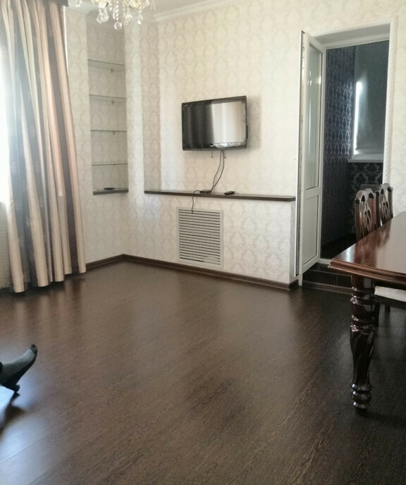 квартира г Астрахань ул Куликова 81к/2 фото 3