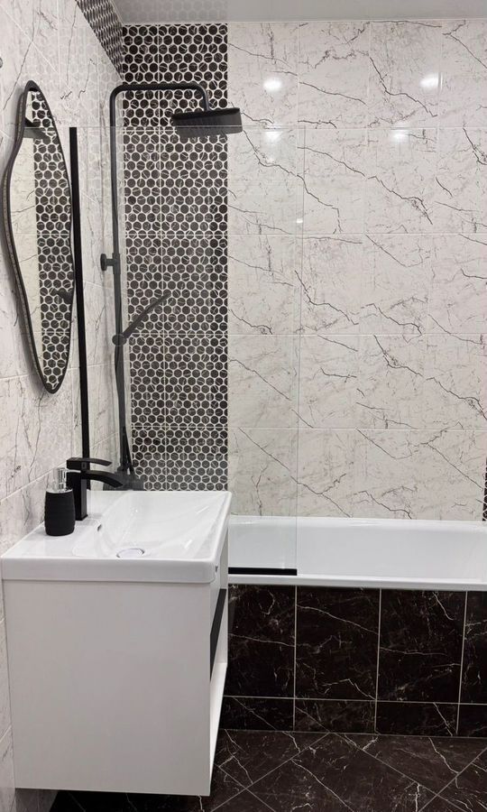 квартира г Краснодар р-н Западный ул Дальняя 8к/2 фото 11
