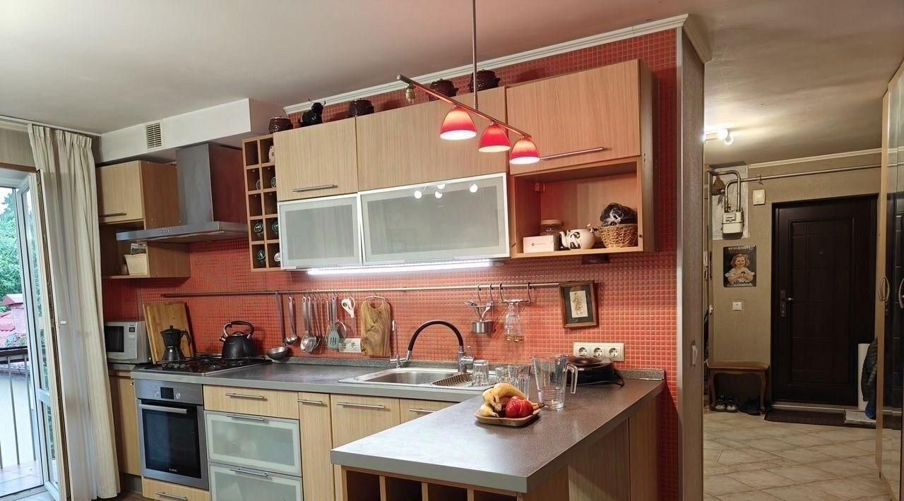 квартира г Калининград р-н Центральный ул Космонавта Леонова 27а фото 1