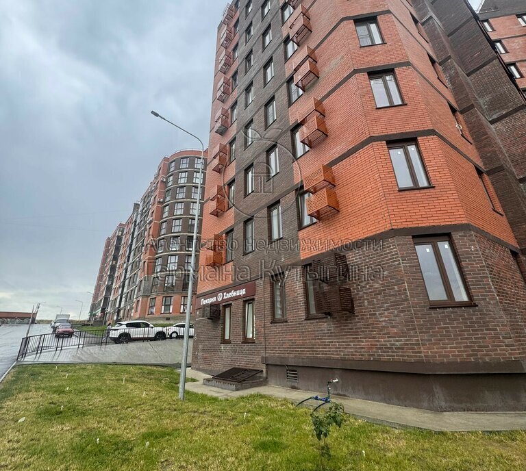 квартира г Волгоград р-н Кировский ул 70-летия Победы 19а фото 25