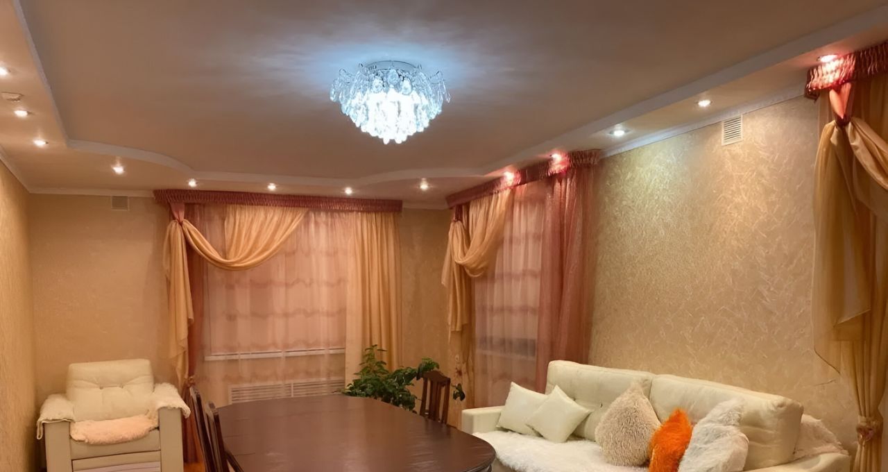 дом р-н Исилькульский г Исилькуль ул Мира фото 2