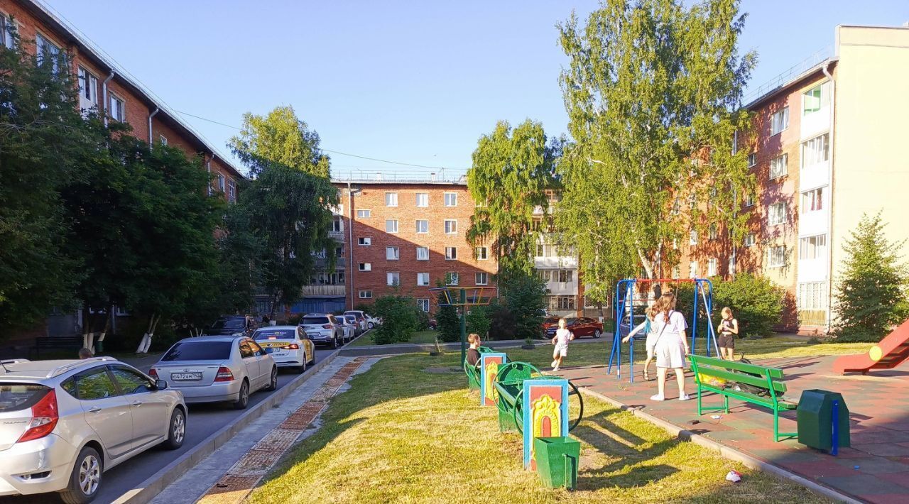 квартира г Кемерово р-н Заводский ул Веры Волошиной 28 фото 20
