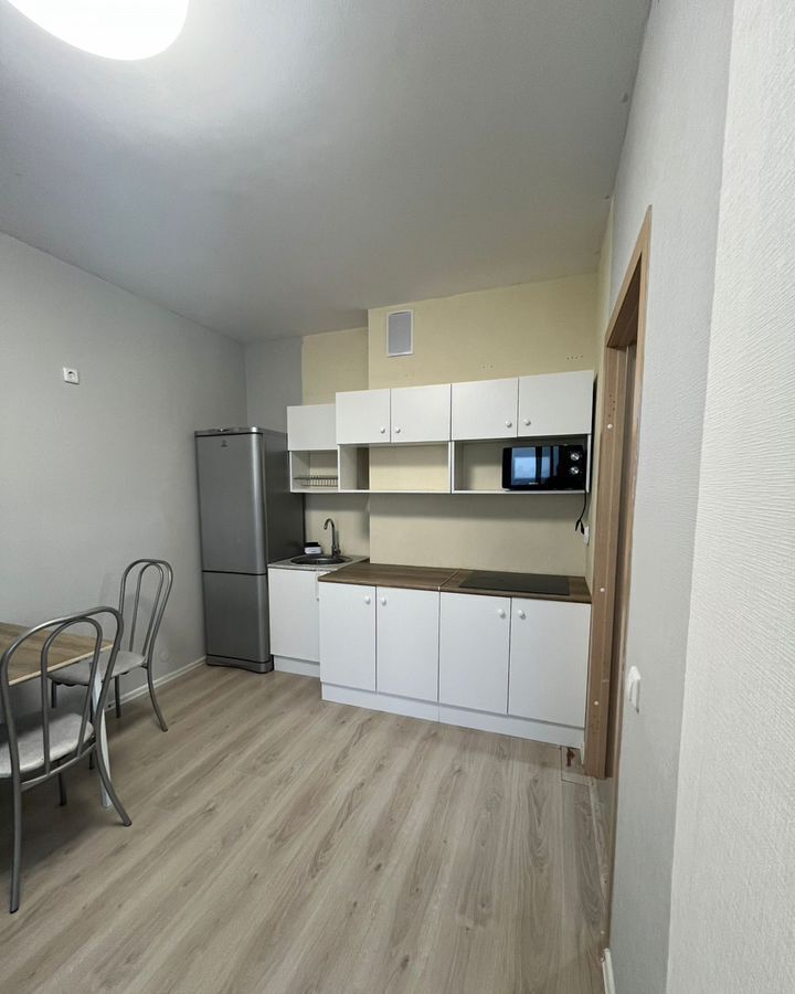 квартира г Екатеринбург Академический ул Евгения Савкова 35/2 фото 2