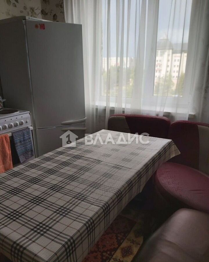 квартира г Тобольск 8-й мкр-н, 31 фото 3