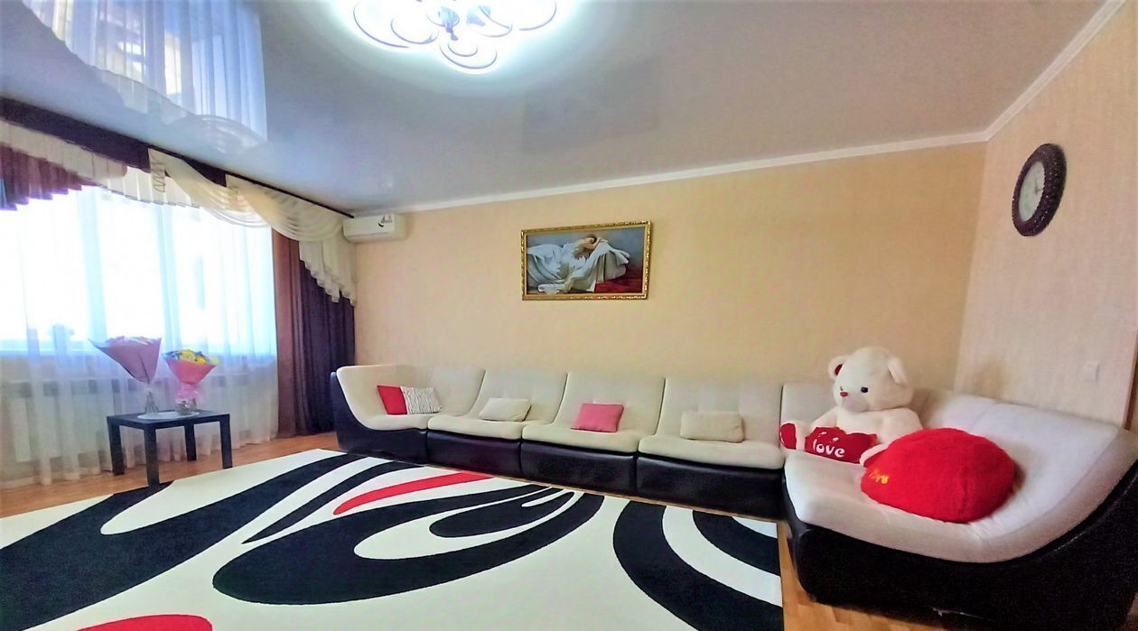 квартира р-н Ейский г Ейск ул Горького 25/7 фото 1