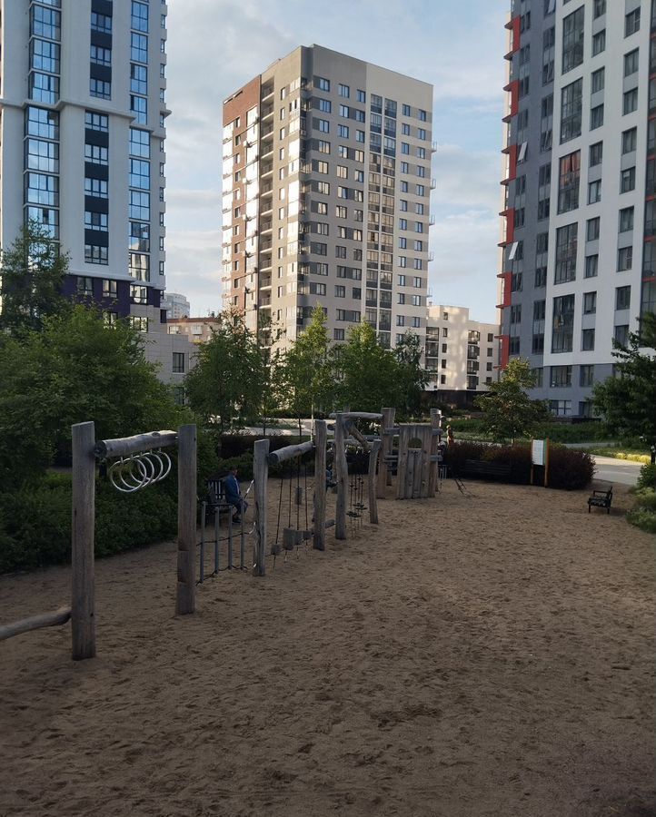 квартира г Екатеринбург р-н Кировский ул. Блюхера, 40А фото 28