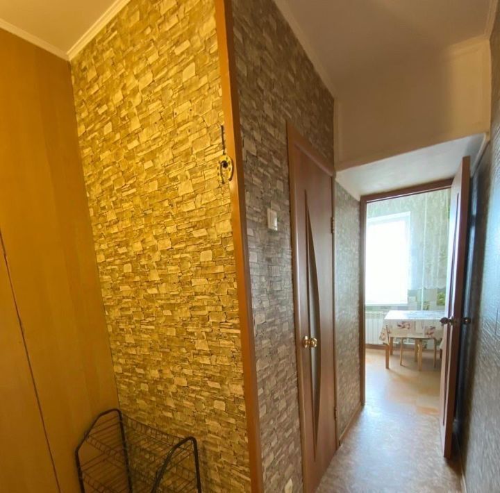 квартира г Омск р-н Кировский ул Суровцева 102 фото 7