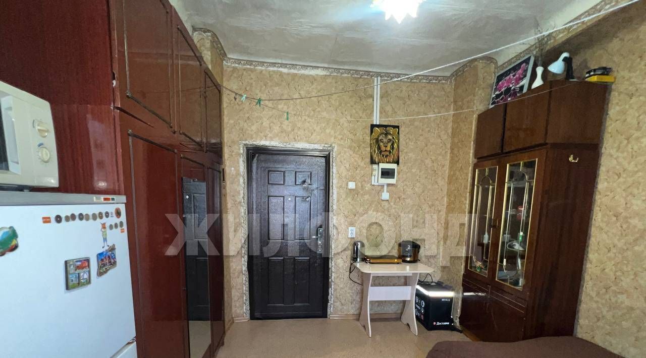 комната г Барнаул р-н Октябрьский ул Профинтерна 51 фото 4