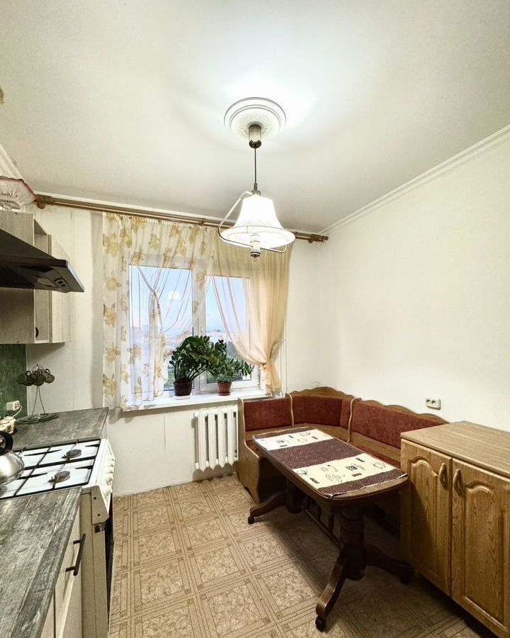 квартира г Омск р-н Кировский ул Степанца 12 фото 4