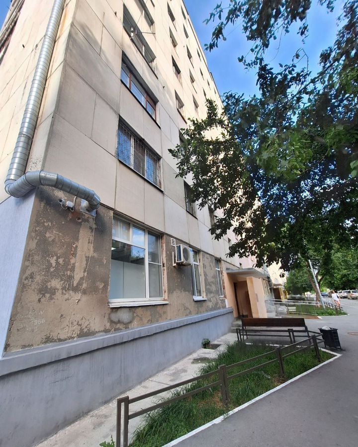 квартира г Тюмень р-н Ленинский ул 50 лет Октября 70 фото 1