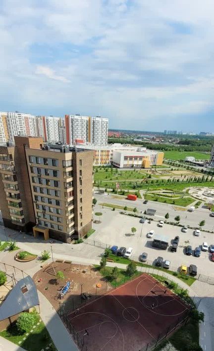 квартира г Тюмень р-н Калининский ул Фармана Салманова 12 фото 31