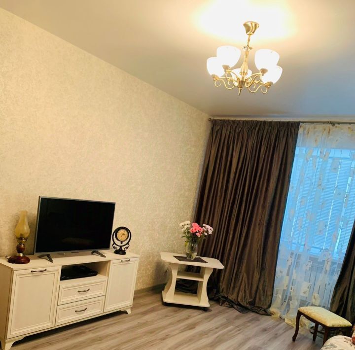 квартира г Новый Уренгой ул 26-го съезда КПСС 8а фото 8