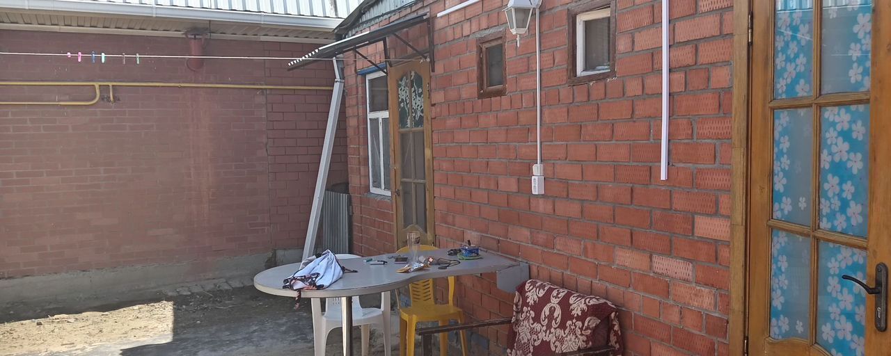 комната р-н Ейский г Ейск ул Бердянская 54 фото 1