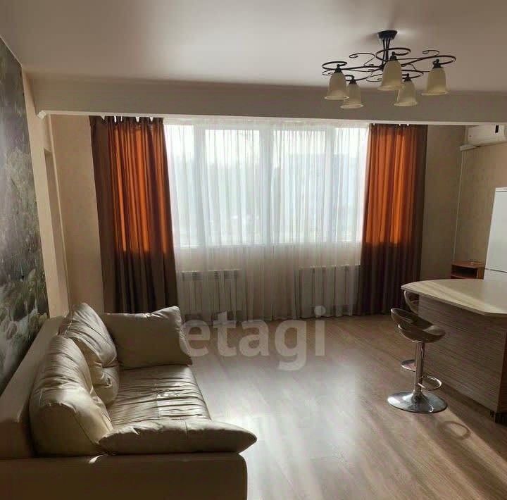 квартира г Тольятти р-н Центральный ул Баныкина 16б фото 1