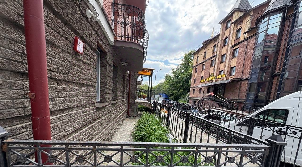 квартира г Казань метро Площадь Тукая Овражная ул., 52 фото 11