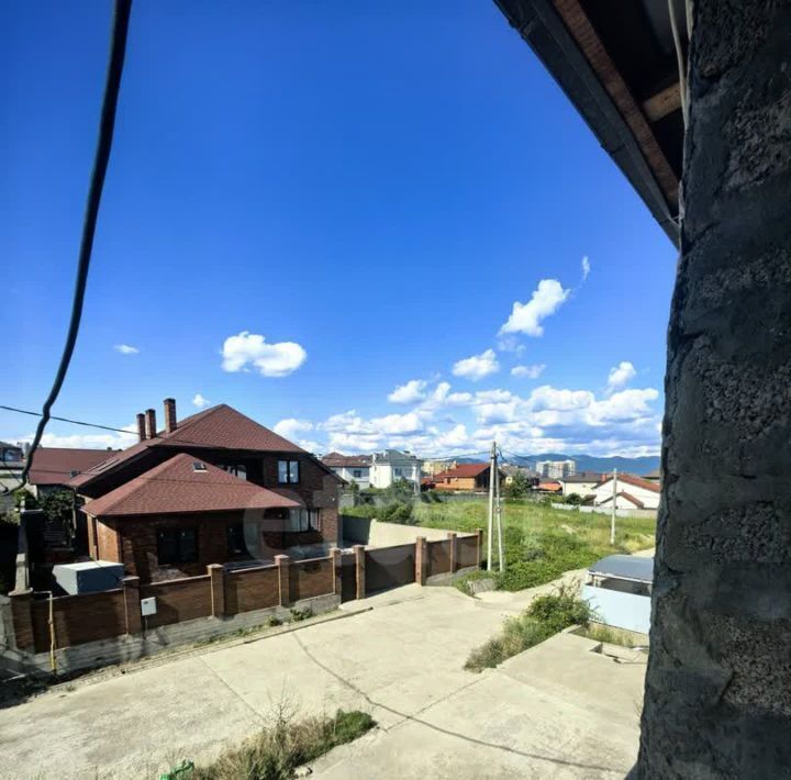 дом г Новороссийск р-н Южный ул Эстафетная 27 фото 3
