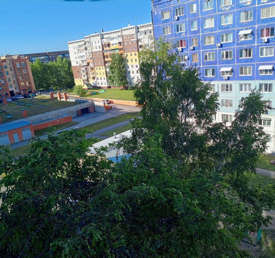 комната г Кемерово р-н Ленинский пр-кт Ленинградский 24 Кемеровская обл. — Кузбасс фото 1