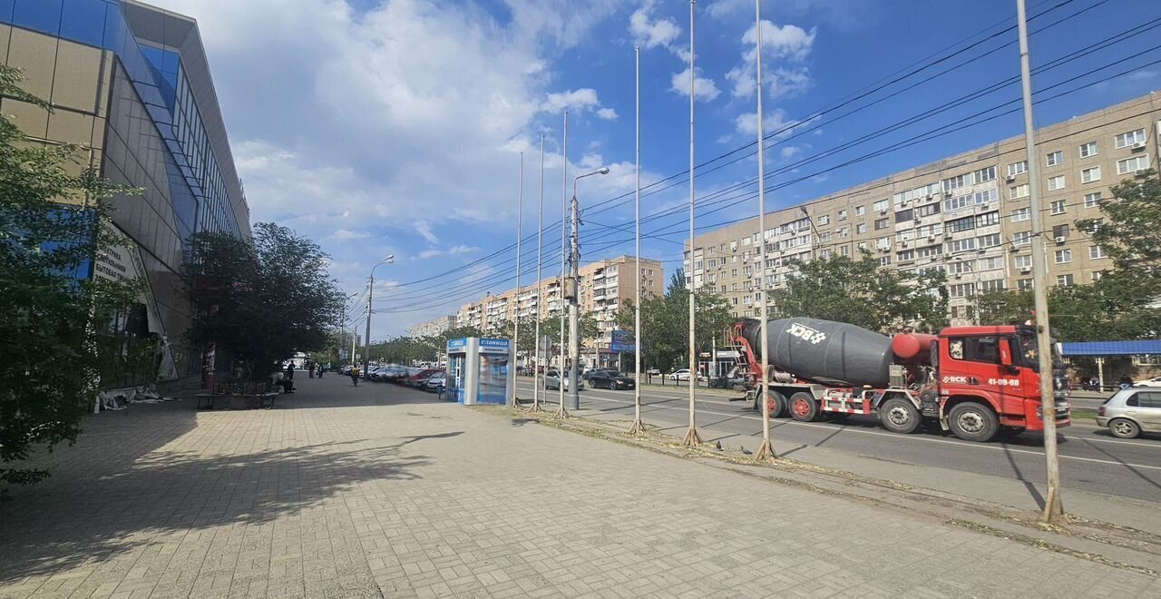 торговое помещение г Астрахань р-н Кировский пл Карла Маркса 7 фото 4