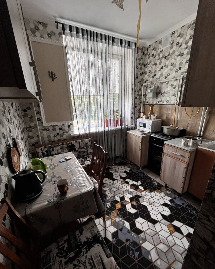 квартира г Гуково ул Баранова 9/20 фото 3