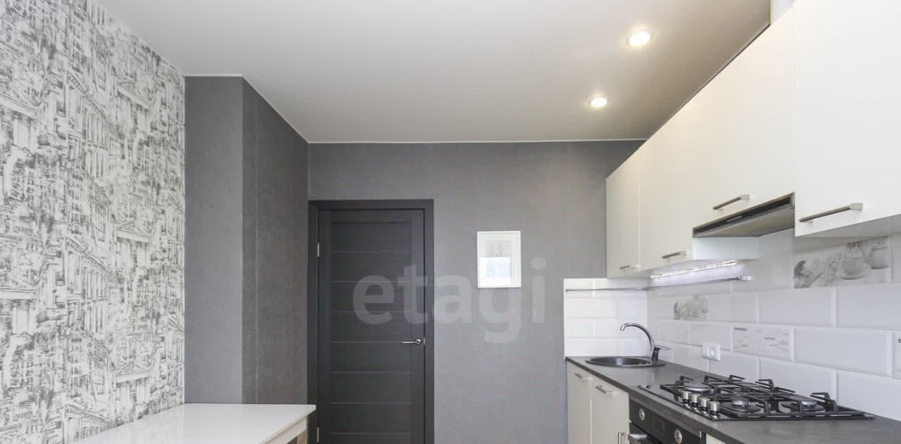 квартира г Омск р-н Кировский ул Конева 32/1 фото 6